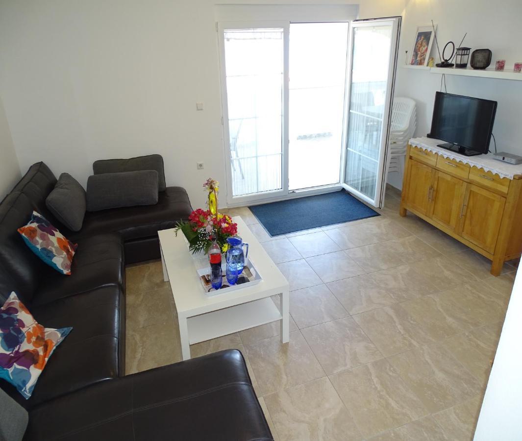 Apartmani David 维尔 外观 照片
