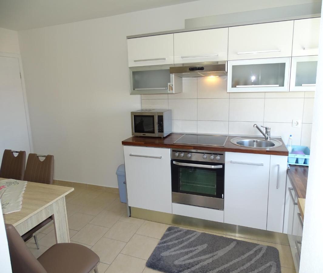 Apartmani David 维尔 外观 照片