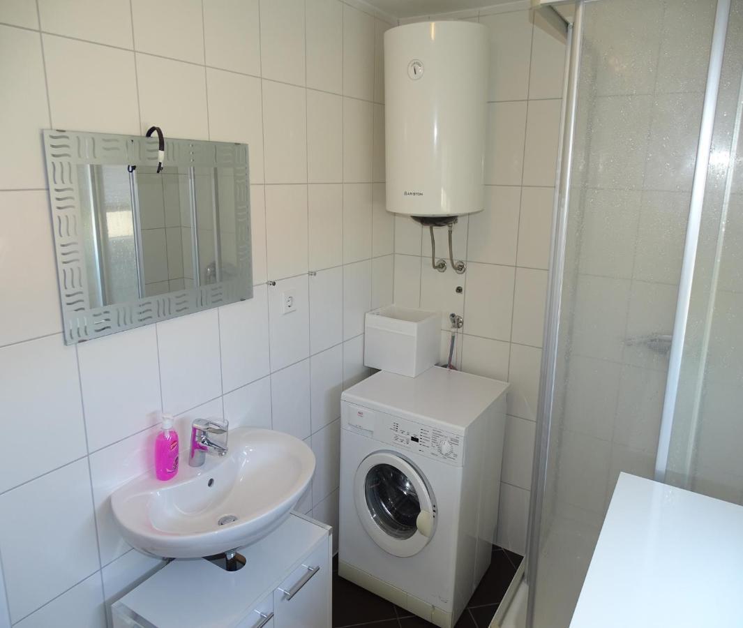 Apartmani David 维尔 外观 照片